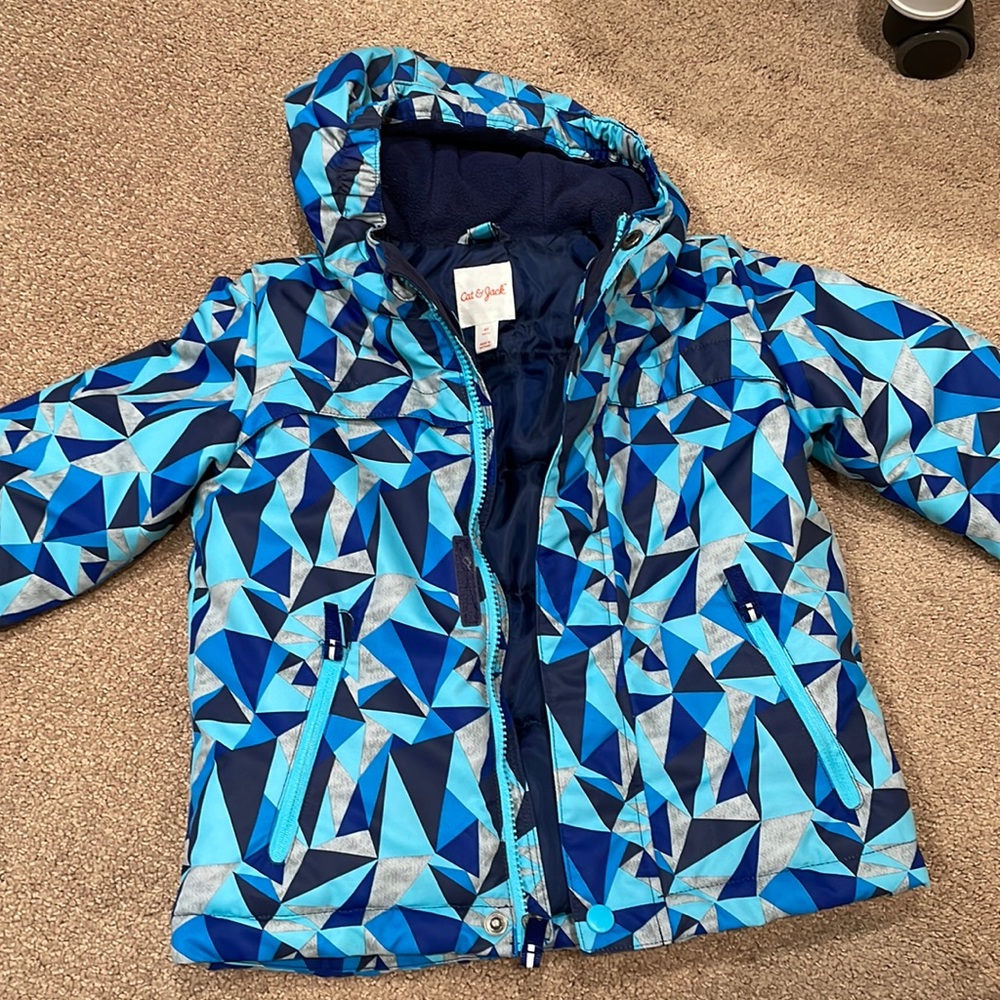 Cat & Jack boy blue puffer size 4 and size 6